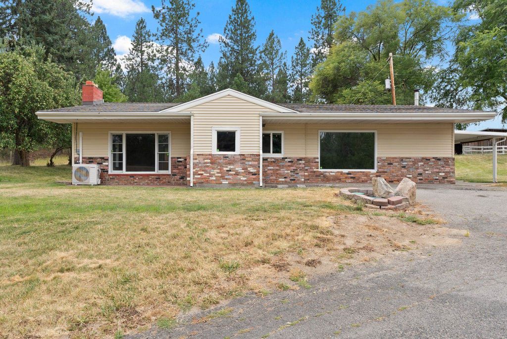 Photo of 17915 N Dartford Dr, Colbert, WA 99005 (MLS # 202525525)