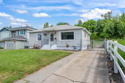 Photo of 4117 E Frederick Ave, Spokane, WA 99217 (MLS # 202618806)