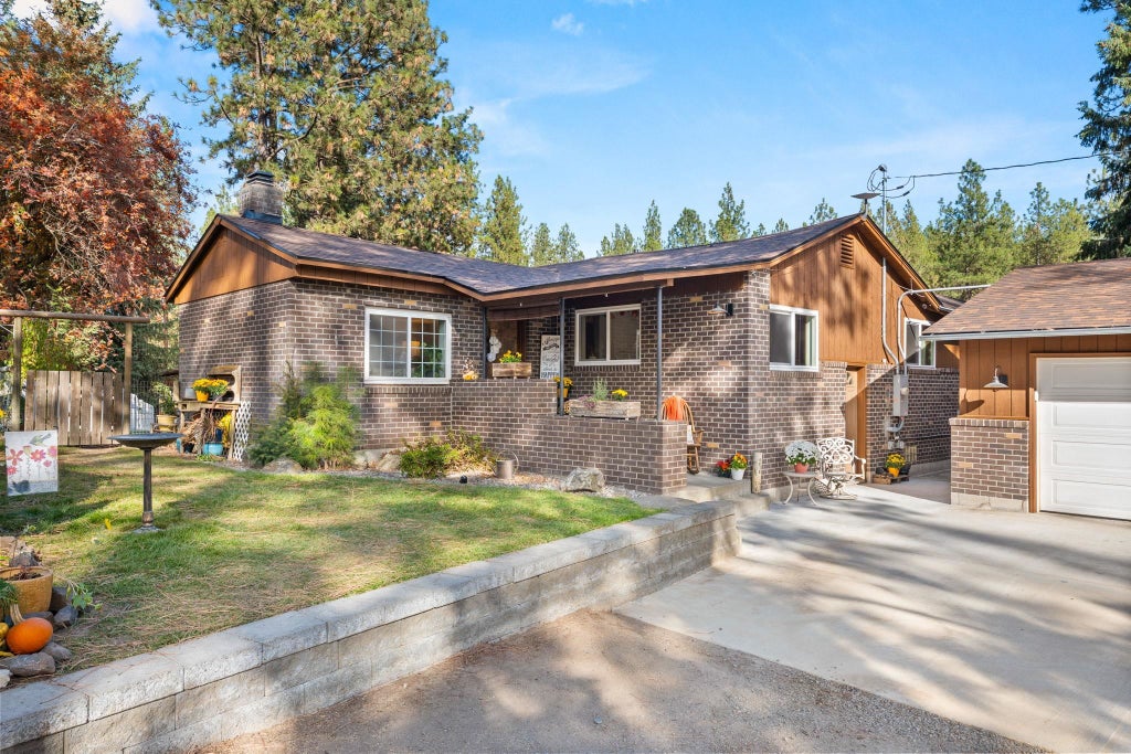 Photo of 6018 N Argonne Rd, Spokane, WA 99217 (MLS # 202625902)