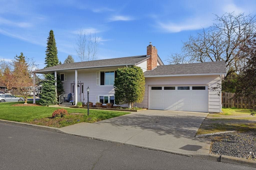 Photo of 5607 W Comanche Dr, Spokane, WA 99208 (MLS # 202615740)