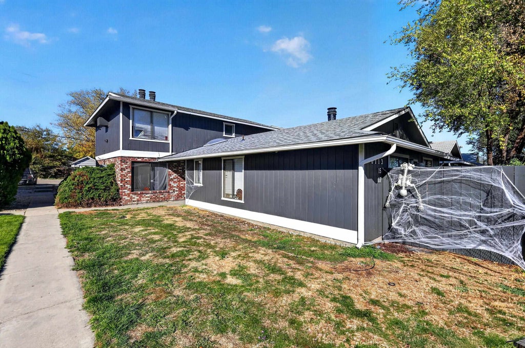 Photo of 6119-6123 N Addison St, Spokane, WA 99208 (MLS # 202625759)
