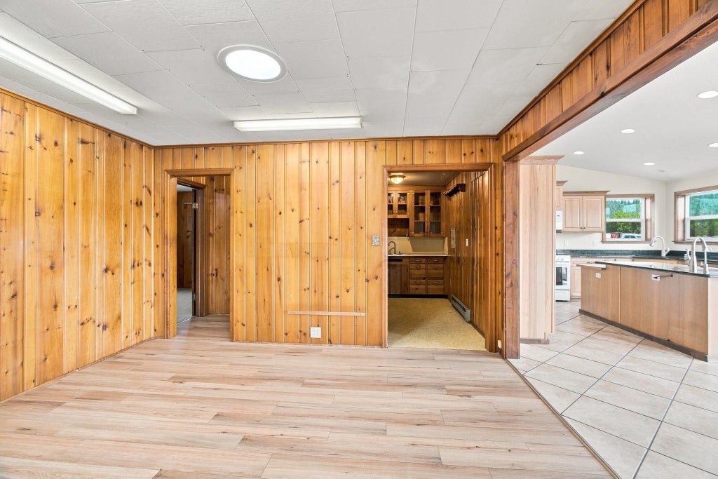 Photo of 9809 E Upriver Dr, Spokane, WA 99206 (MLS # 202626106)