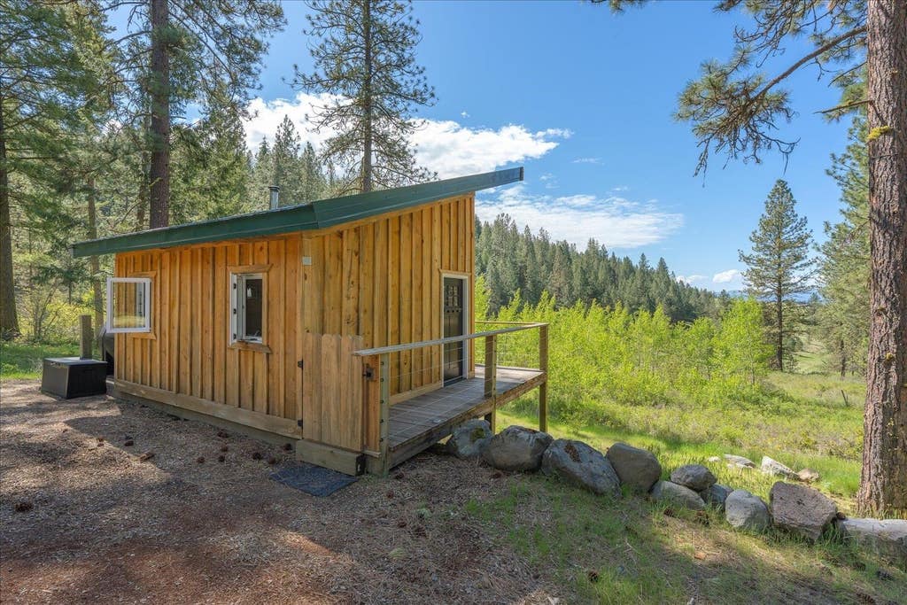 Photo of 3350 Daisy Mine Rd, Rice, WA 99167 (MLS # 202623039)