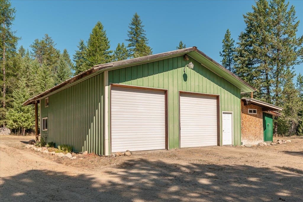 Photo of 4227 Lyon and Moss Rd, Loon Lake, WA 99148 (MLS # 202622048)