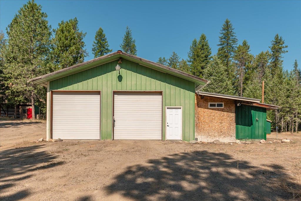 Photo of 4227 Lyon and Moss Rd, Loon Lake, WA 99148 (MLS # 202622048)