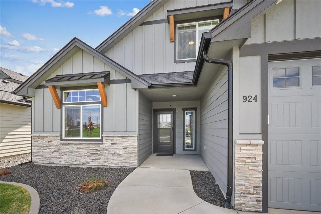 Photo of 924 E Handy Rd, Colbert, WA 99005 (MLS # 202616526)