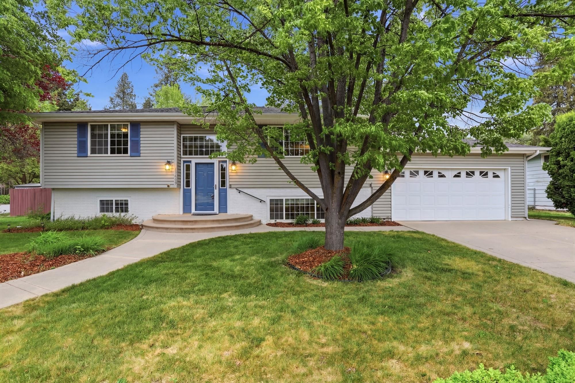 Photo 1 of 49 — 11905 E 22nd Ave, Spokane Valley, WA 99206