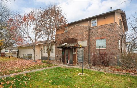 Photo of 2323 W Olympic Ave, Spokane, WA 99205 (MLS # 202527123)