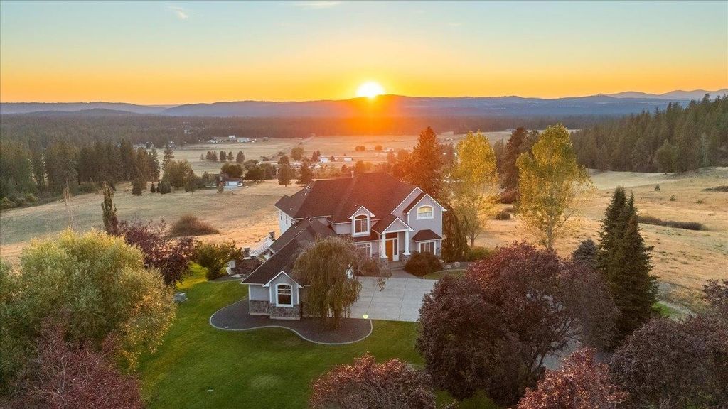 Photo of 16815 N Greenbluff Rd, Colbert, WA 99005 (MLS # 202615890)