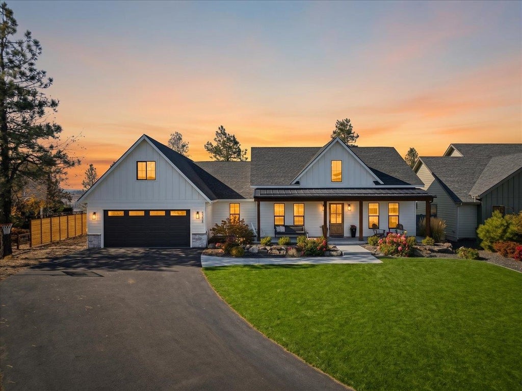 Photo of 5284 S Falcon Point Ct, Spokane, WA 99224 (MLS # 202625913)