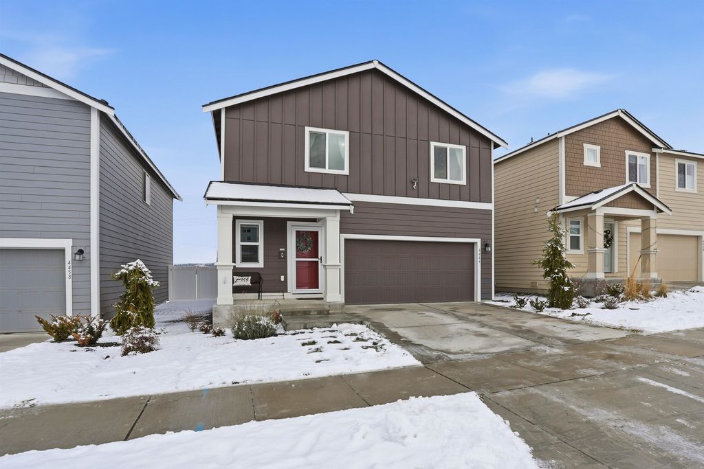 Photo of 4444 W Brookfield Ave, Spokane, WA 99208 (MLS # 202610846)