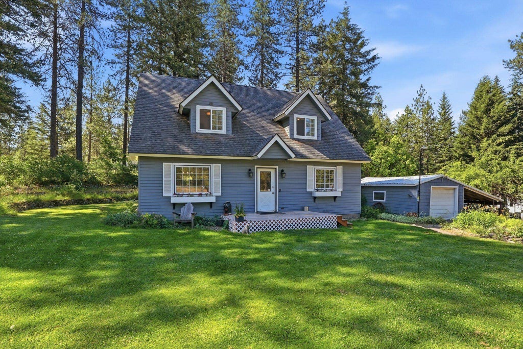 Photo of 12120 E Deer Creek Rd, Chattaroy, WA 99003 (MLS # 202619925)