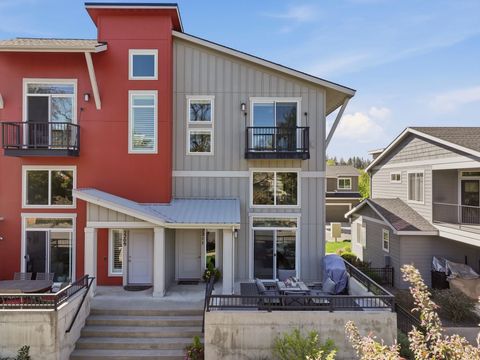 Photo of 2211 W Bridge Ave, Spokane, WA 99201 (MLS # 202616786)