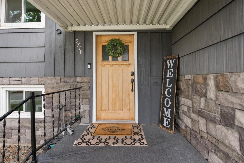 Photo of 5718 N Sutherlin St, Spokane, WA 99205 (MLS # 202621227)