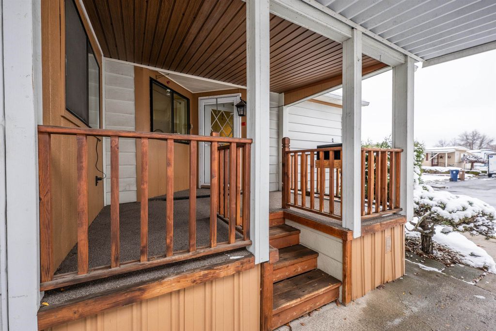 Photo of 1205 E Lyons Rd, Spokane, WA 99208 (MLS # 202616436)