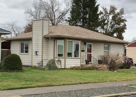 Photo of 4710 W PRINCETON Pl, Spokane, WA 99205 (MLS # 202527630)