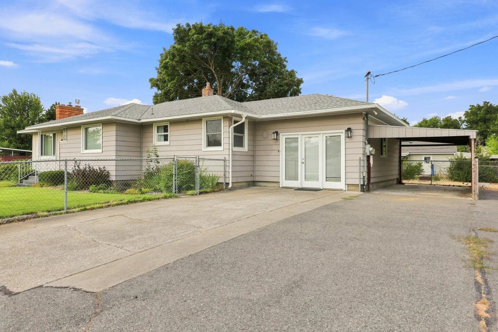 Photo of 12703 E 8th Ave, Spokane, WA 99216 (MLS # 202625806)