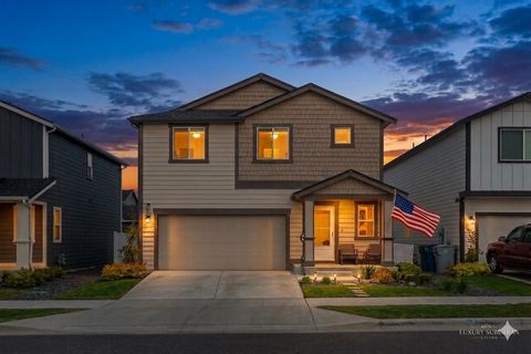 Photo of 10636 N Paiute Dr, Spokane, WA 99208 (MLS # 202616735)