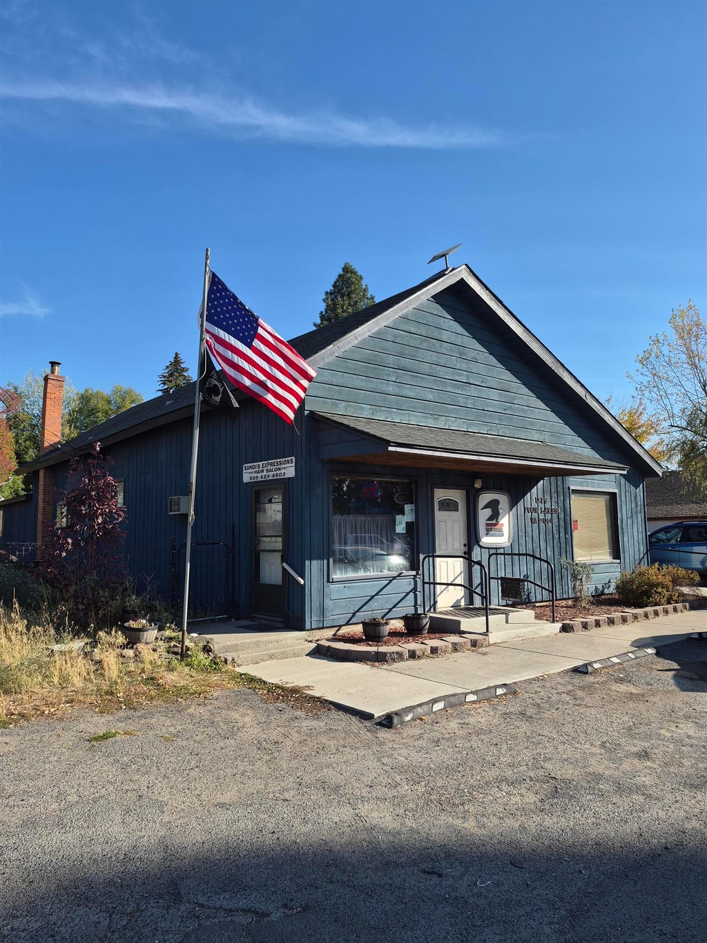 Photo of 10117 S Electric St, Four Lakes, WA 99014 (MLS # 202626113)
