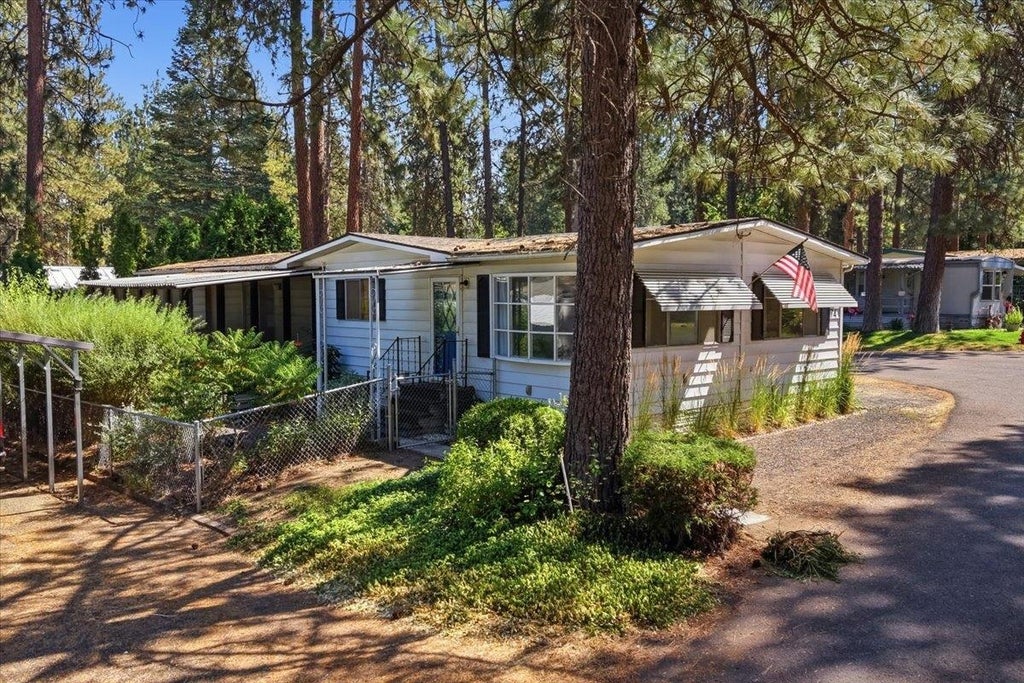 Photo of 8900 S Mullen Hill Rd, #74 RD, Spokane, WA 99224 (MLS # 202623564)