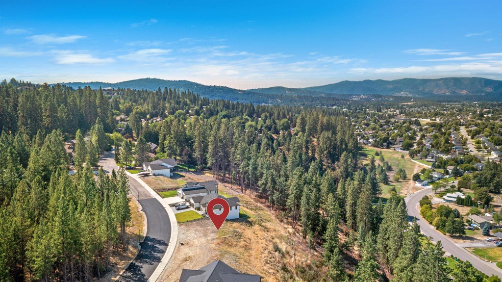 Photo of 1428 S Vera Crest Dr, Spokane Valley, WA 99037 (MLS # 202623599)