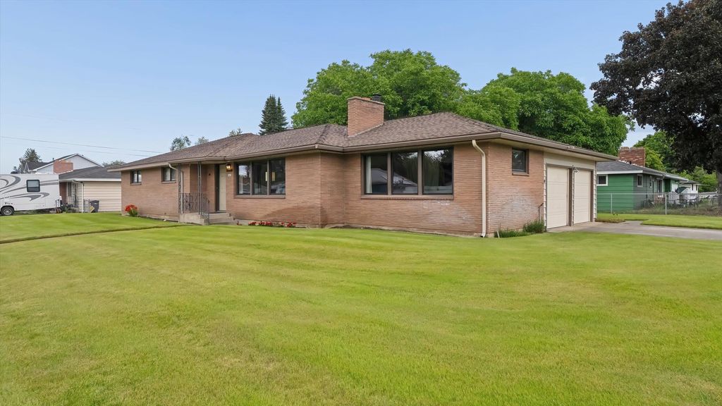 Photo of 1408 N Laura Rd, Spokane, WA 99212 (MLS # 202619227)