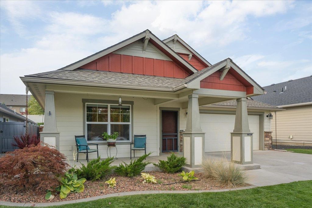 Photo of 6832 S Blackwing Ct, Spokane, WA 99224 (MLS # 202525471)