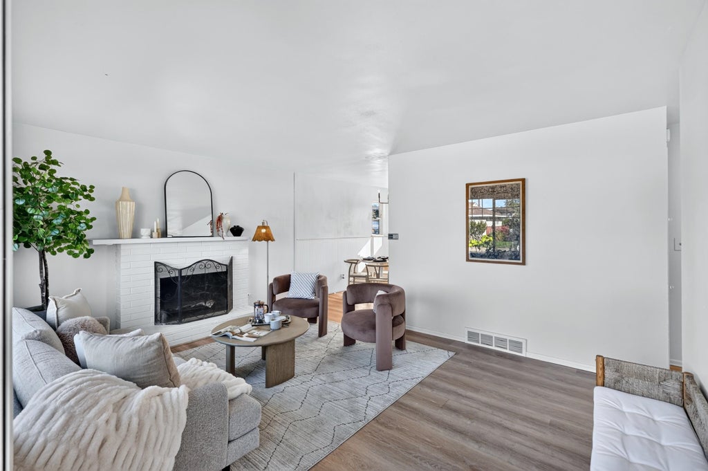 Photo of 2520 N Rebecca St, Spokane, WA 99217 (MLS # 202626166)
