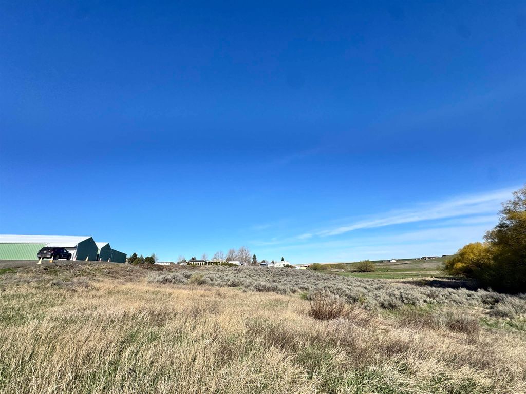 Photo of XX W Ross St, Davenport, WA 99122 (MLS # 202616518)