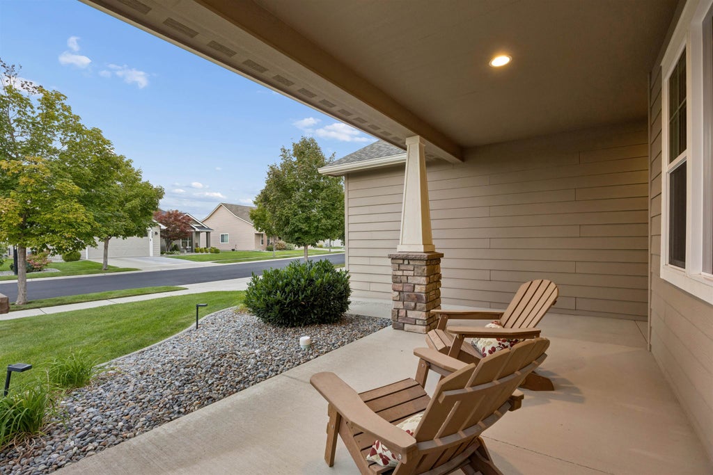 Photo of 9322 N Rosebury Ln, Spokane, WA 99208 (MLS # 202624514)