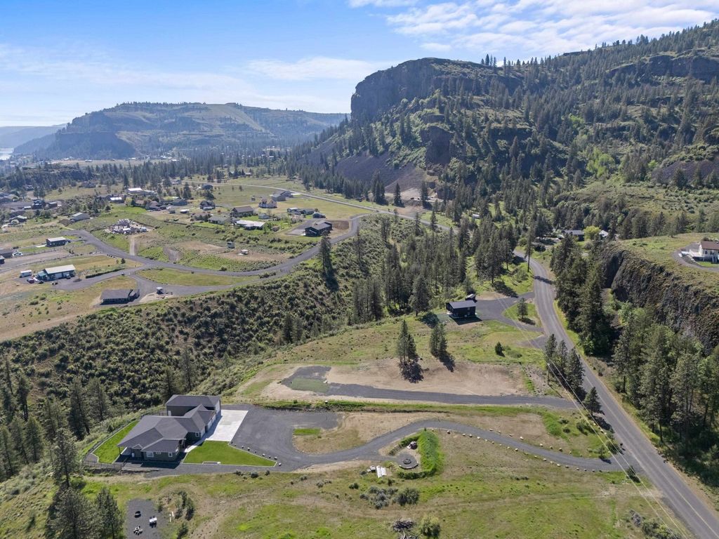 Photo of 39440 Sterling Valley Rd N Rd, Lincoln, WA 99147 (MLS # 202616498)