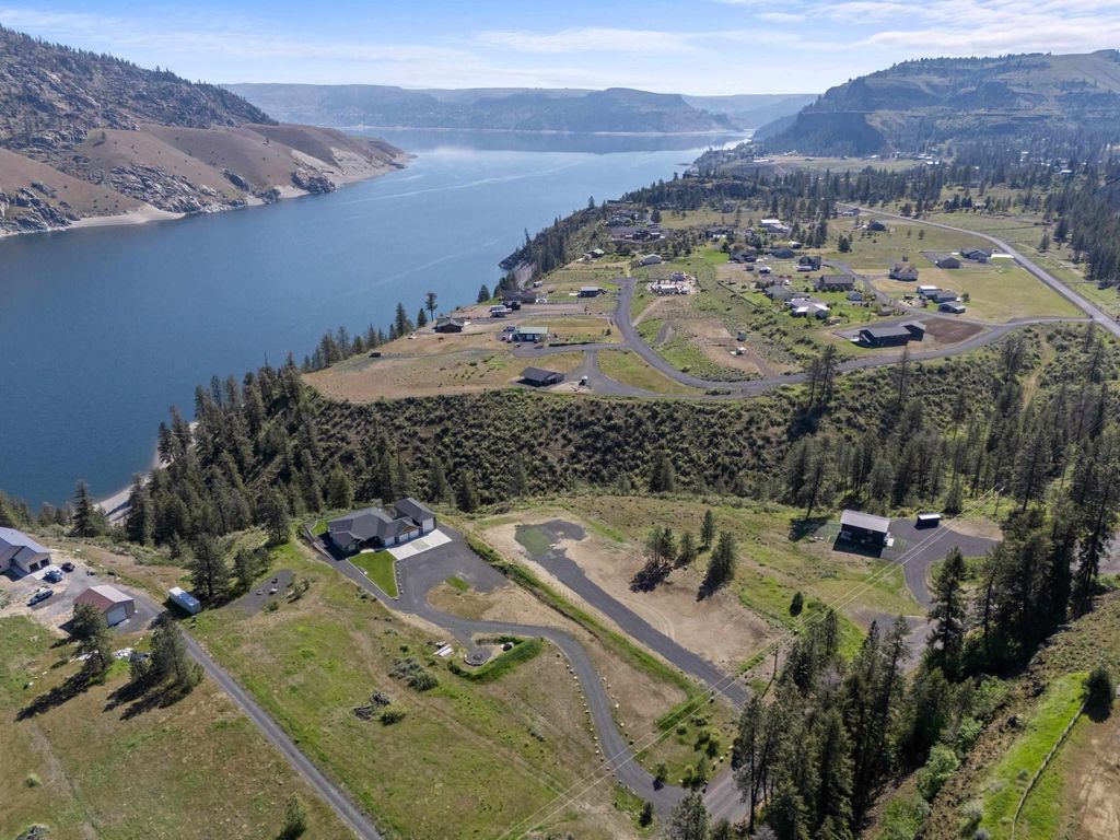 Photo of 39440 Sterling Valley Rd N Rd, Lincoln, WA 99147 (MLS # 202616498)