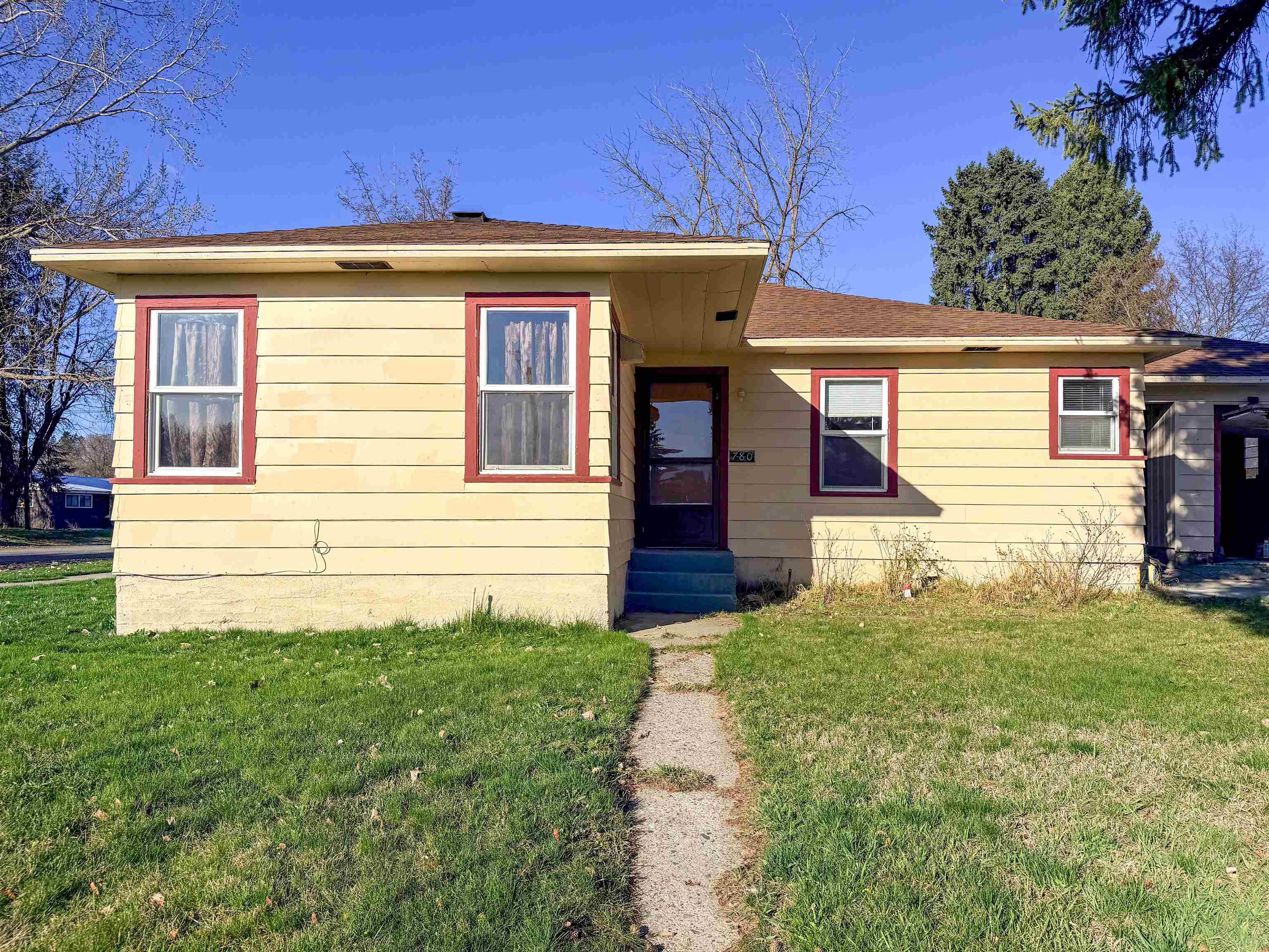Photo 1 of 38 — 780 S Larch St, Kettle Falls, WA 99141