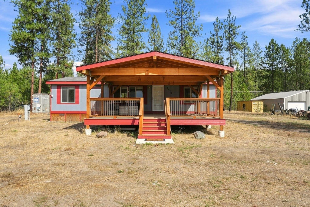 Photo of 6416 Timber Dr, Nine Mile Falls, WA 99026 (MLS # 202623667)