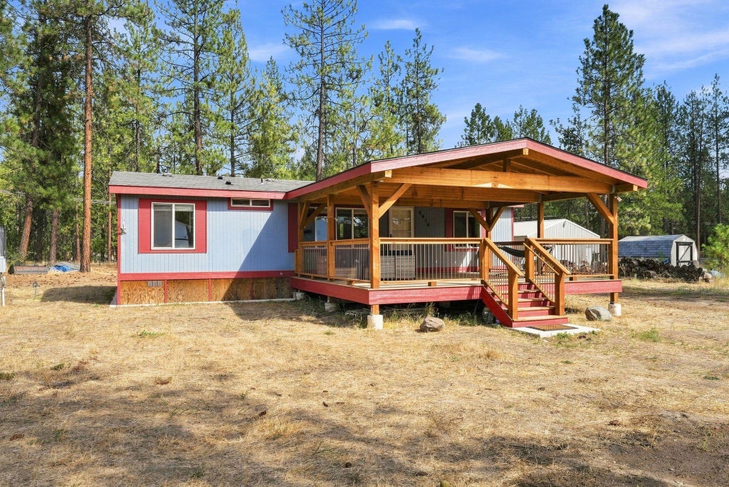 Photo of 6416 Timber Dr, Nine Mile Falls, WA 99026 (MLS # 202623667)