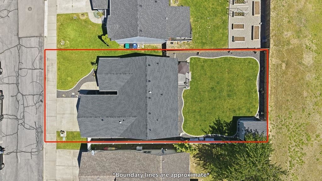 Photo of 17632 E 4th Ave, Greenacres, WA 99016 (MLS # 202619216)