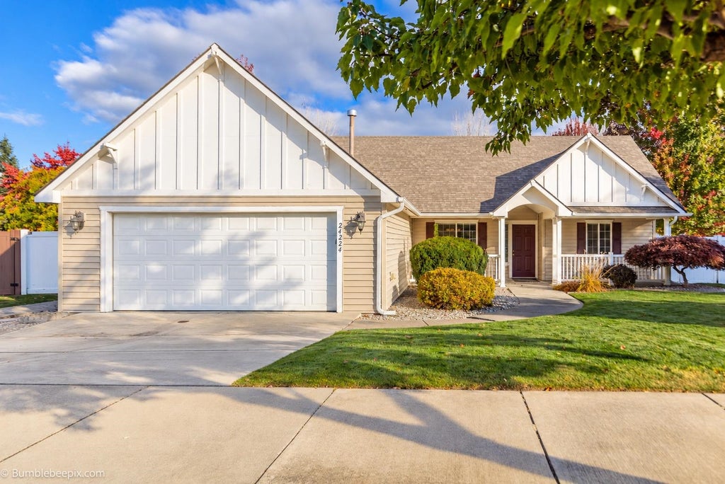 Photo of 24224 E Desmet Rd, Liberty Lake, WA 99019 (MLS # 202625768)