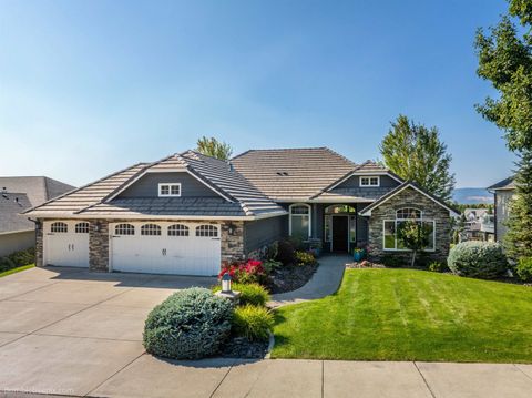 Photo of 1405 N King James Ln, Liberty Lake, WA 99019 (MLS # 202615223)