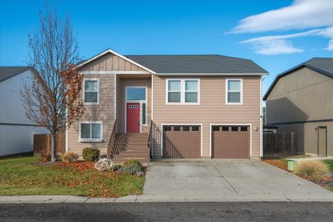 Photo of 7905 N ASH Ln, Spokane, WA 99208 (MLS # 202527137)