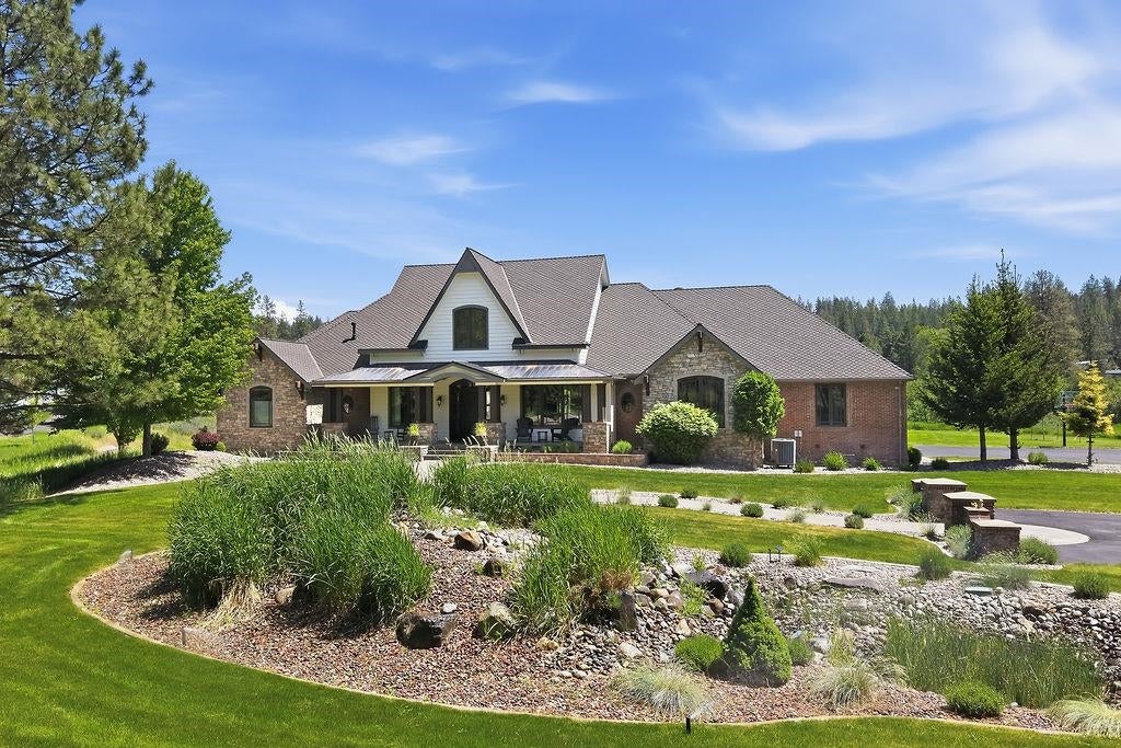 Photo of 20902 N River Run Ln, Colbert, WA 99005 (MLS # 202619051)