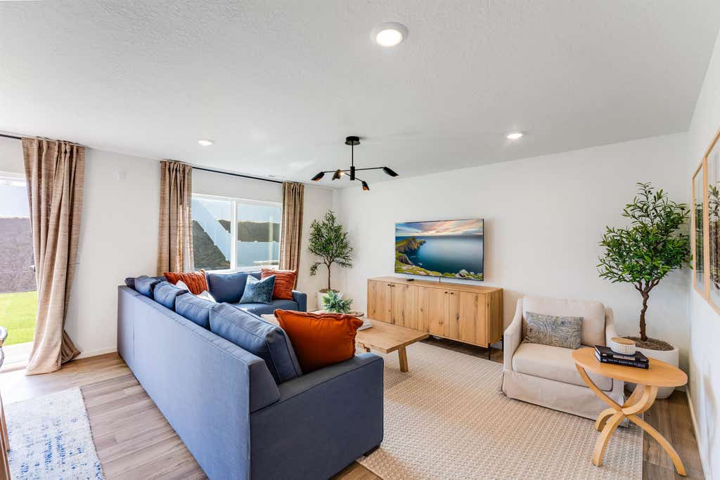 Photo of 10628 N N ASSEMBLY ST St, Spokane, WA 99208 (MLS # 202619748)