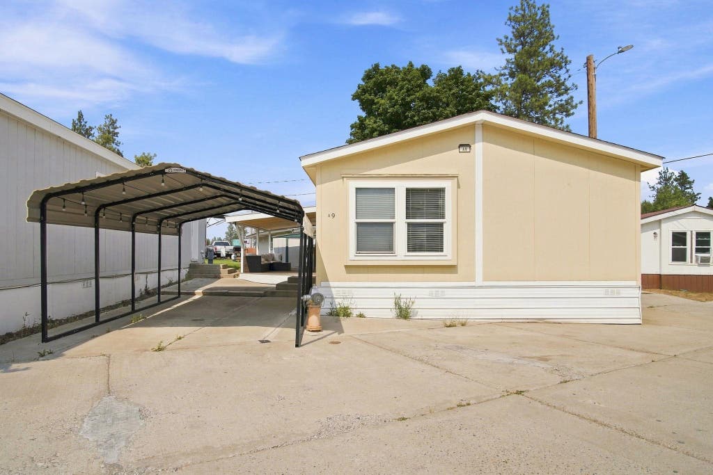 Photo of 4315 S Cheatham (#9A) Rd, Spokane, WA 99224 (MLS # 202622904)