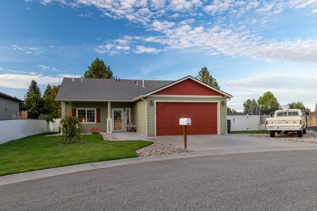 Photo of 1513 E First Ct, Deer Park, WA 99006 (MLS # 202624851)