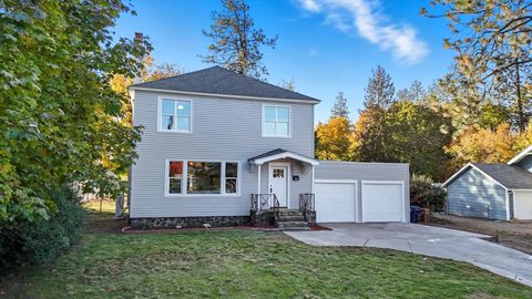 Photo of 3534 S Grand Blvd, Spokane, WA 99203 (MLS # 202525943)