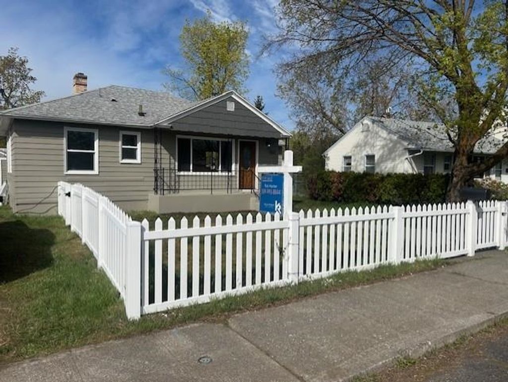 Photo of 5521 N C St, Spokane, WA 99205 (MLS # 202615783)