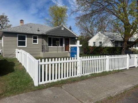 Photo of 5521 N C St, Spokane, WA 99205 (MLS # 202615783)