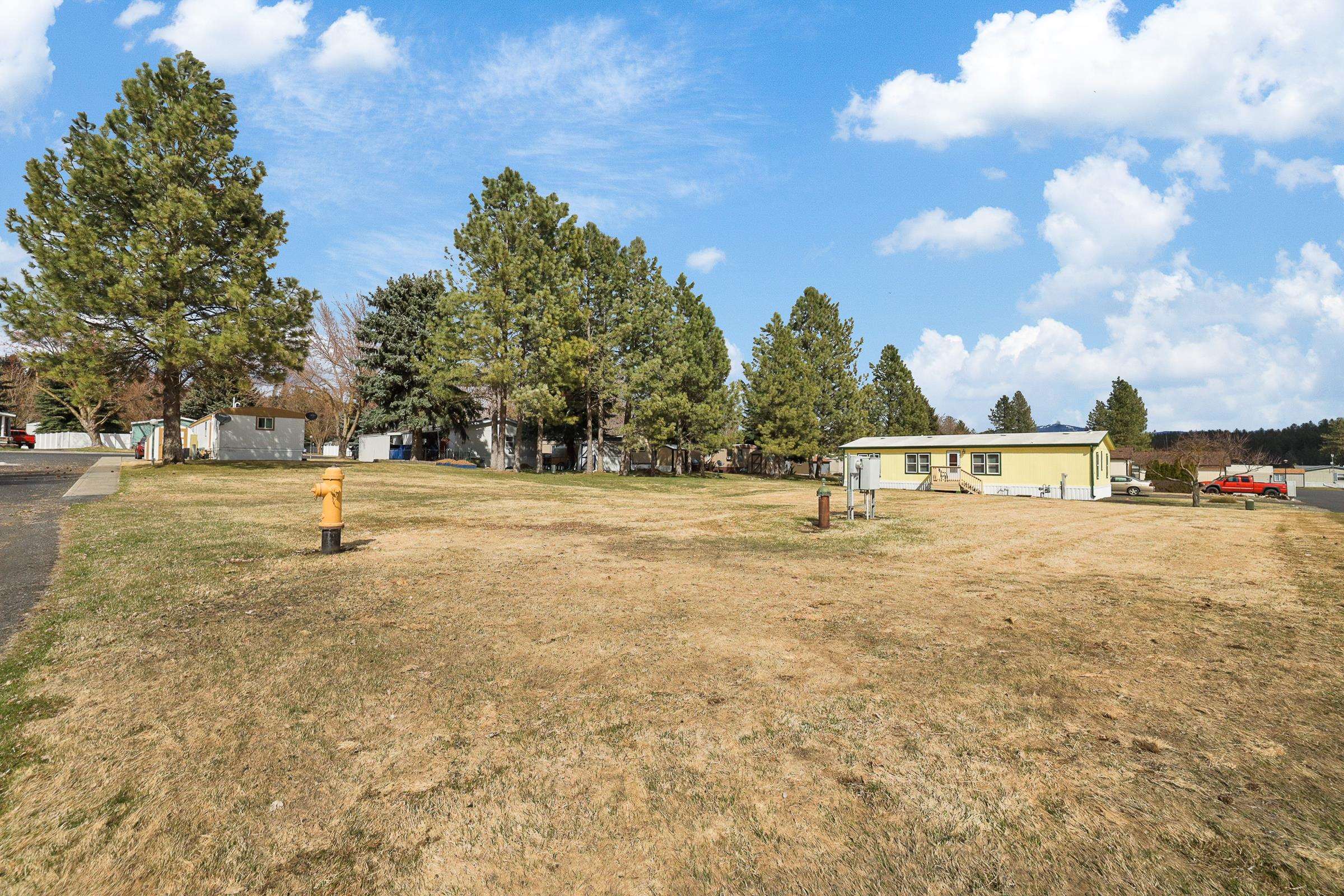 Photo 20 of 20 of 3110 E Chattaroy #1 Rd mobile home