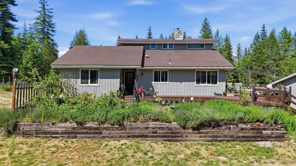 Photo of 851 Balcom Rd, Newport, WA 99156 (MLS # 202619905)
