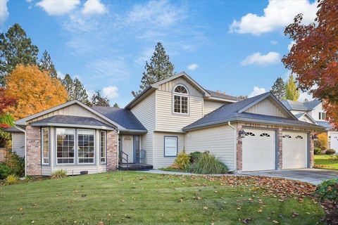 Photo of 4011 S Dearborn St, Spokane, WA 99223 (MLS # 202526388)