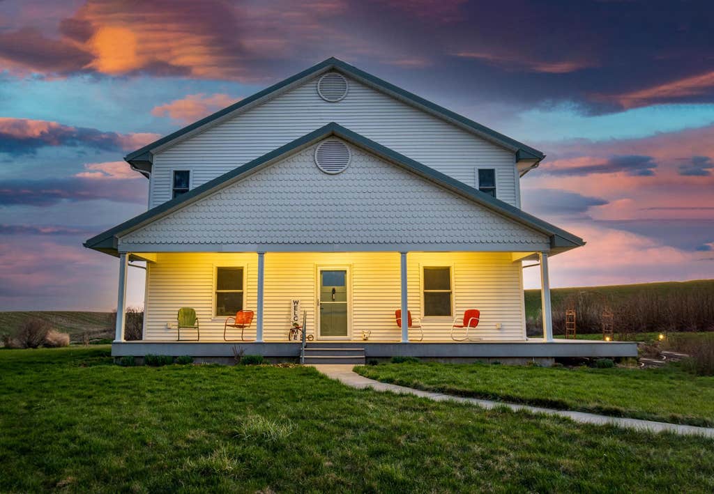 Photo of 28805 Schumer Road North Rd, Reardan, WA 99029 (MLS # 202622948)